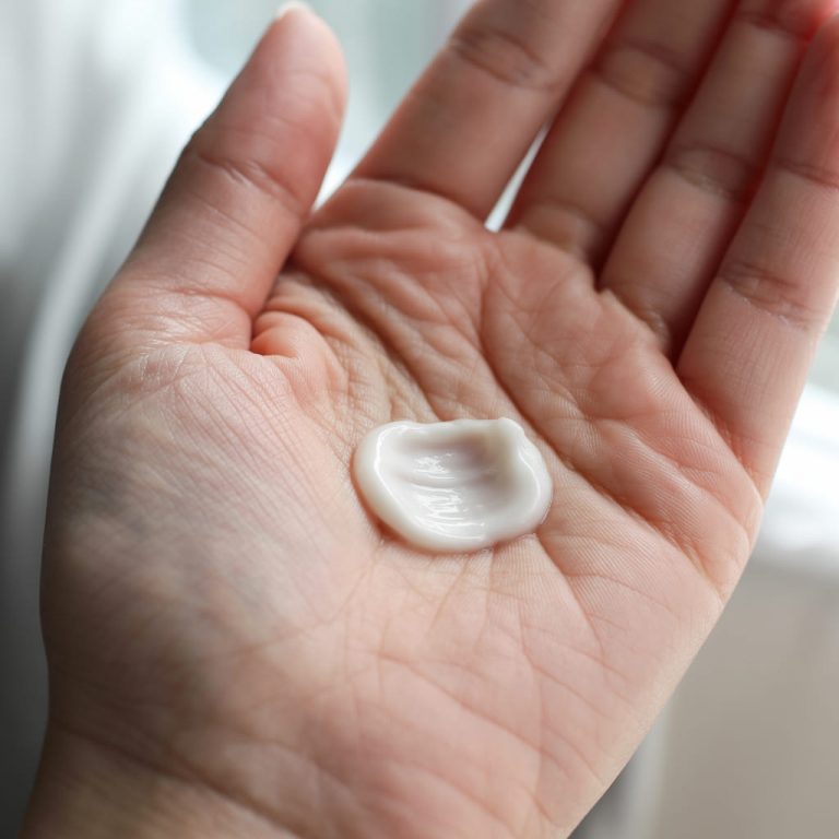 My One-Minute Makeup Reset When Everything Looks Patchy